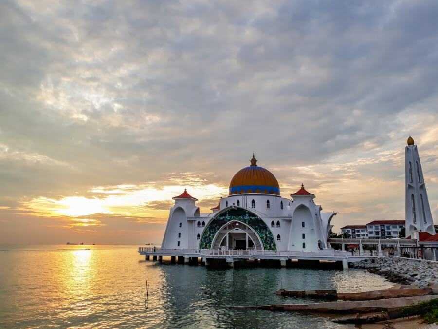 Sun setting behind the Melaka Straits Mosque