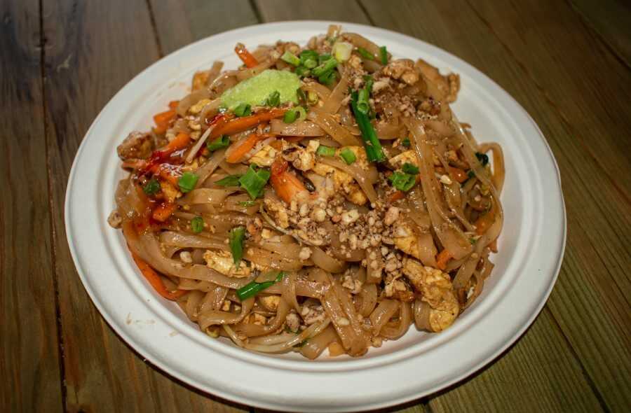 chicken and shrimp pad thai at O'Thai restaurant