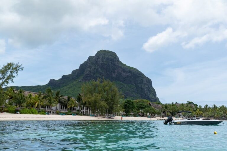 How to Spend 2 Weeks in Mauritius?